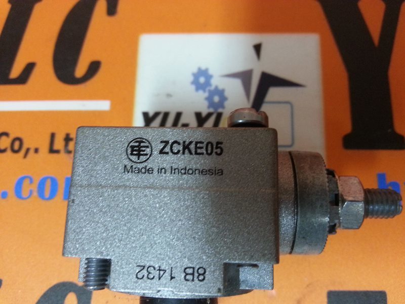 Telemecanique ZCKE05 ZCK E05 Limit Switch Head PLC DCS SERVO Control